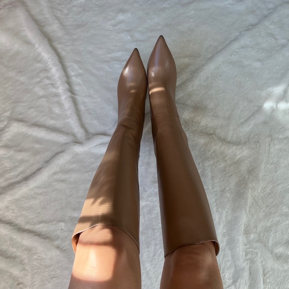 $725 Loriblu Made In Italy Camel Taupe Knee High Boots High Heel Pointy Toe 40IT - Picture 3 of 15